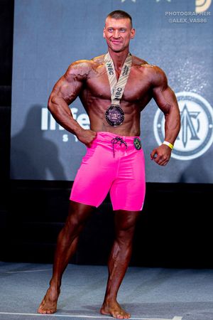 MEN'S PHYSIQUE +179